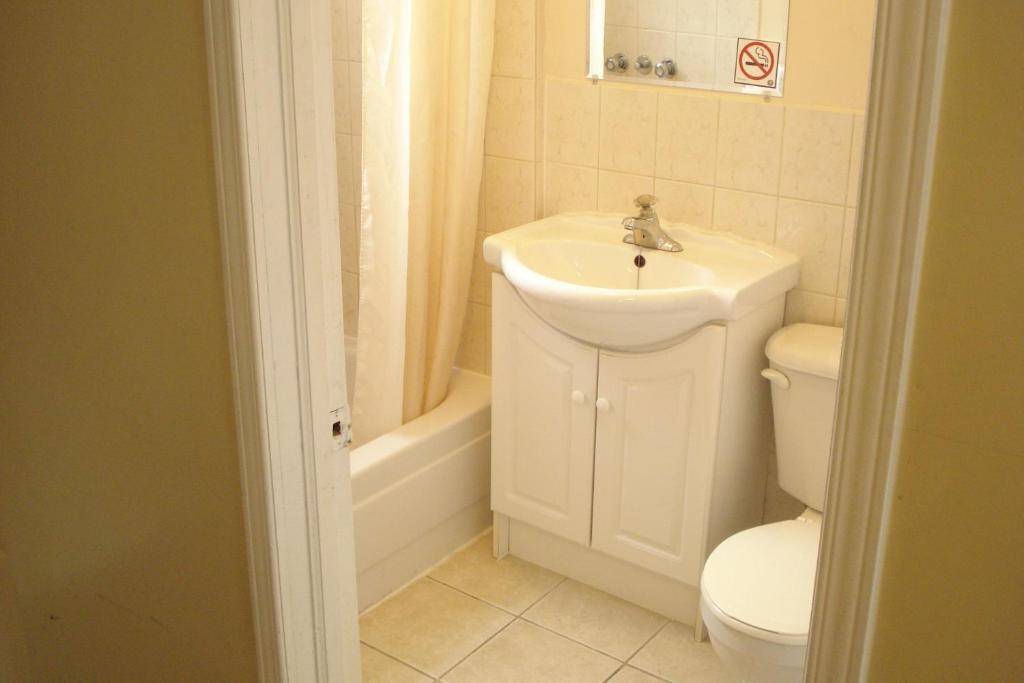 Eastcourt London Motel Номер фото